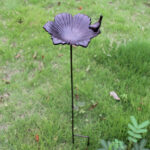 Fontaine pour oiseaux en fonte, style classique sur pied