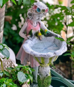 Fontaine pour oiseaux avec fonction de bain solaire
