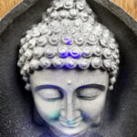 Accessoire de jardin : Fontaine LED Bouddha design