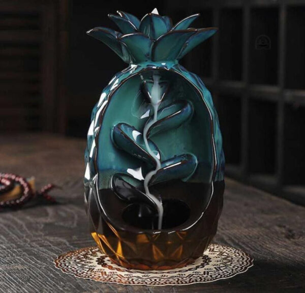 Brûle encens design élégant pour une ambiance apaisante