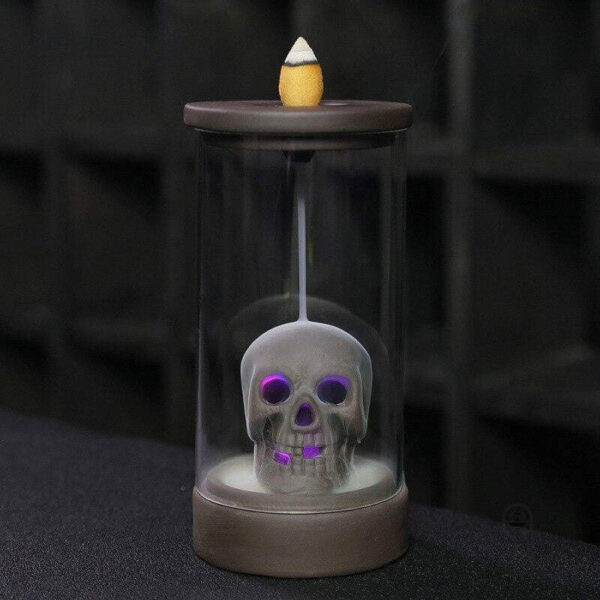 Brûle encens tête de mort en design unique et artistique
