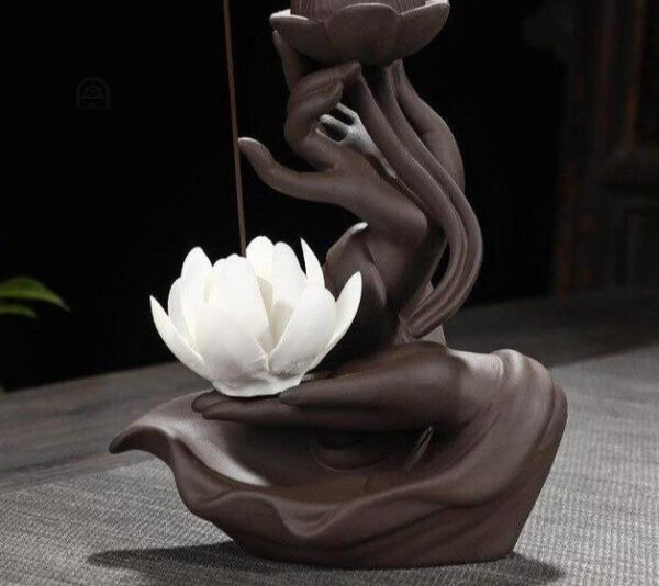 Encens lotus, diffuseur de parfum apaisant et esthétique