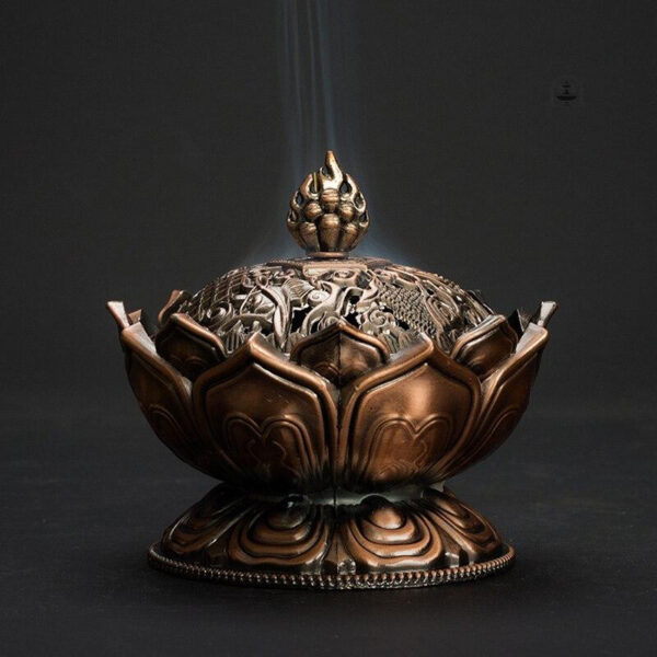 Encensoir gothique pour une ambiance mystique et sombre