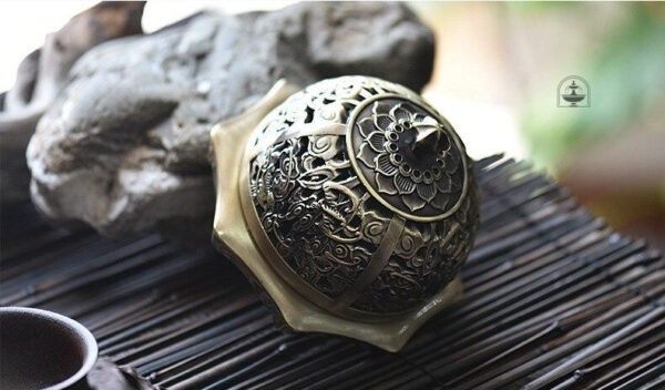 Accessoire de méditation : encensoir design japonais