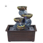 Fontaine zen avec jeux d'eau illuminés