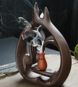 Décoration zen, fontaine à encens pour ambiance relaxante