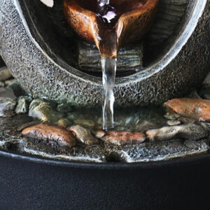 Fontaine décorative avec bougies pour la détente