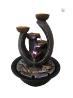 Élément zen avec fontaine et bougies pour votre espace