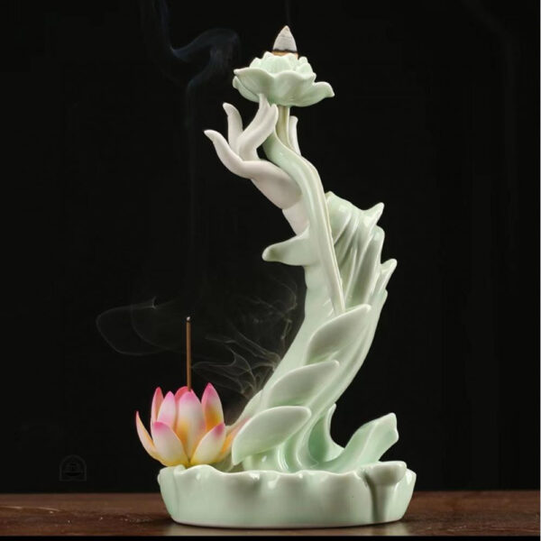 Création artistique de fontaine à encens pour ambiance relaxante