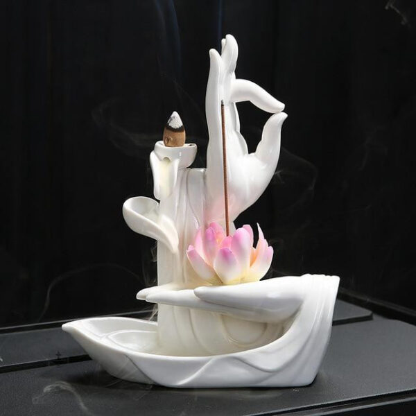 Fontaine à encens avec design élégant et serein