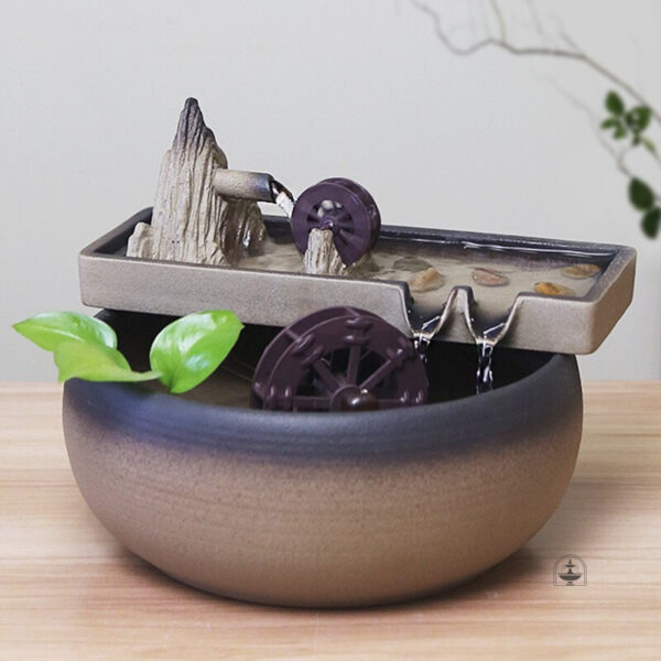 Élément d'eau japonais pour un intérieur relaxant et harmonieux