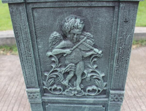 Fontaine décorative murale, design sur pied