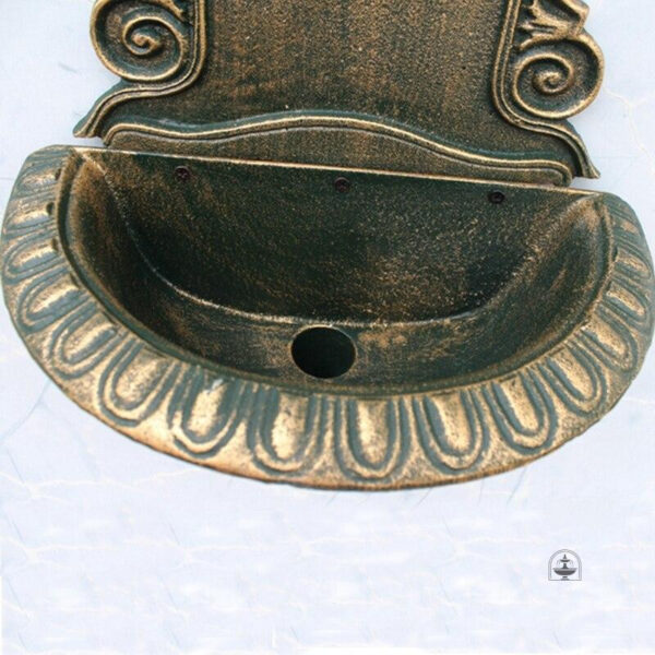Fontaine murale avec motif de lion pour terrasse