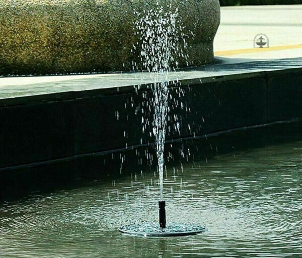 Fontaine solaire mini pour jardin