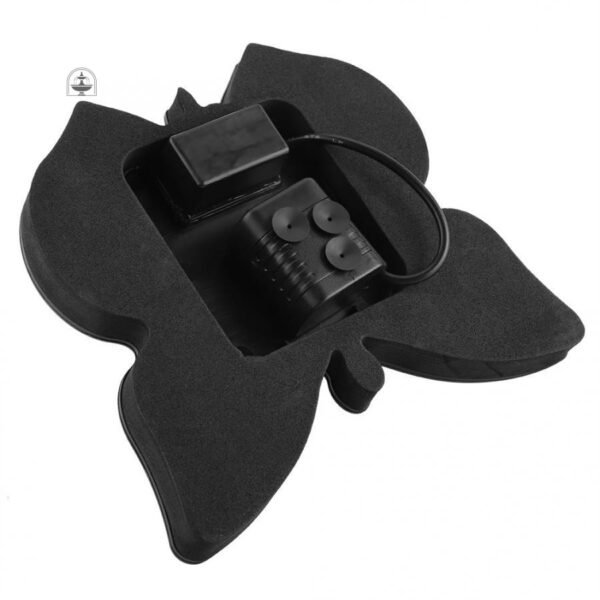 Accessoire de jardin papillon élégant