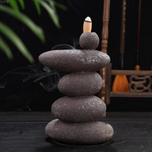 Décoration zen avec fontaine à encens galet naturelle