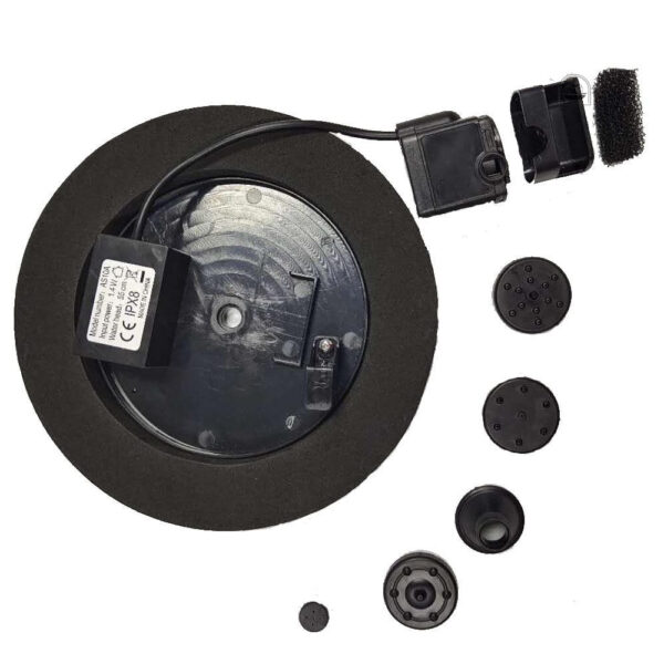 Accessoire de piscine écologique avec fonctionnement solaire