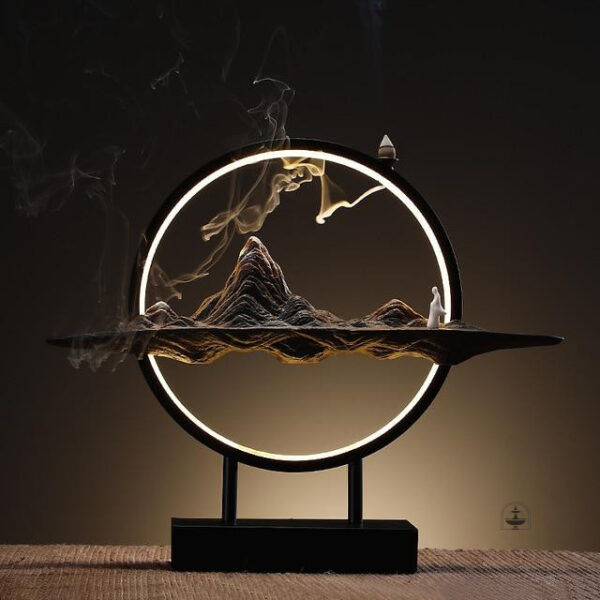 Fontaine à encens en forme de montagne avec design apaisant