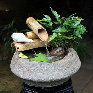 Petite fontaine zen en bambou pour relaxation
