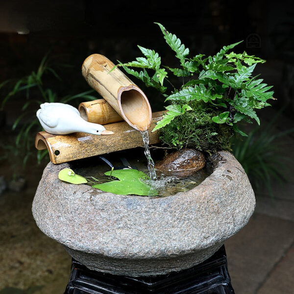 Petite fontaine zen en bambou pour relaxation