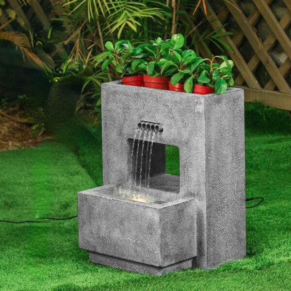Petite fontaine de jardin moderne en design épuré