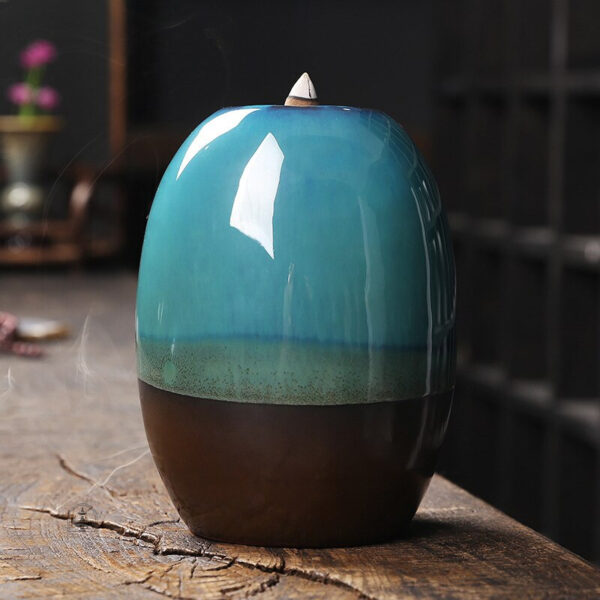 Accessoire de méditation : fontaine à encens élégante