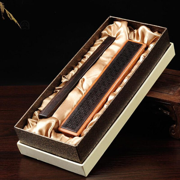 Accessoire de bien-être : porte encens en bois